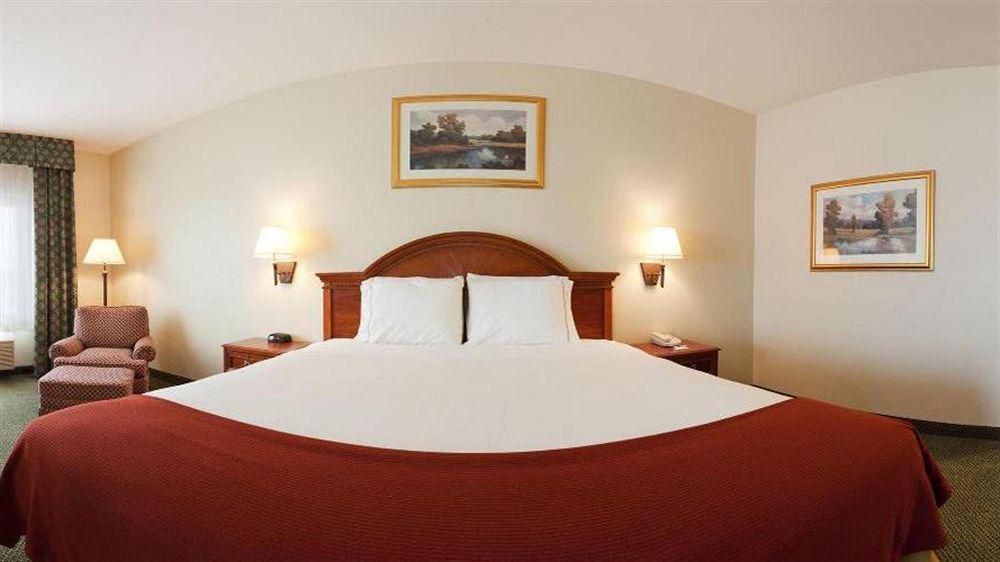 Holiday Inn Express Hotel & Suites Canton By Ihg Экстерьер фото