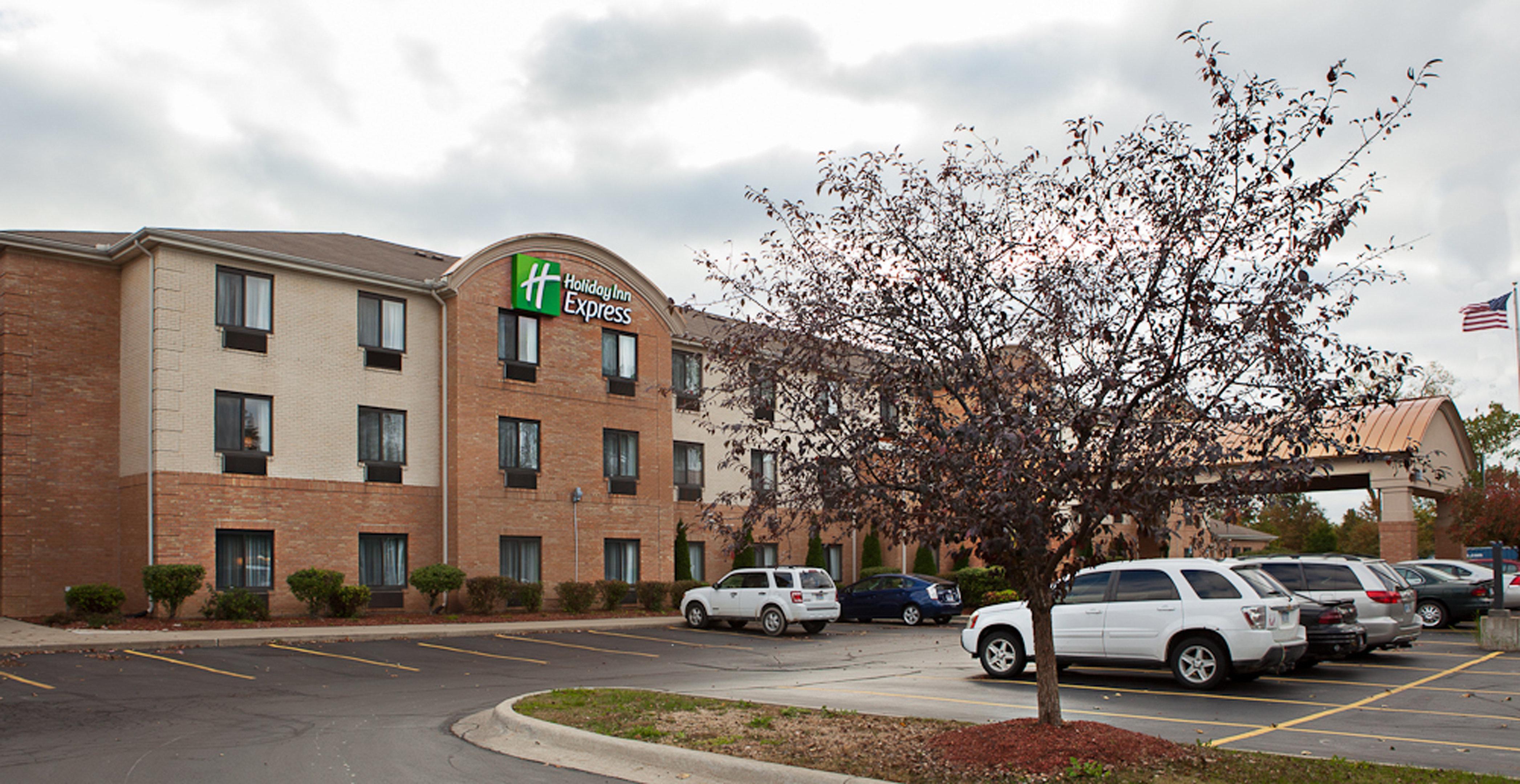Holiday Inn Express Hotel & Suites Canton By Ihg Экстерьер фото